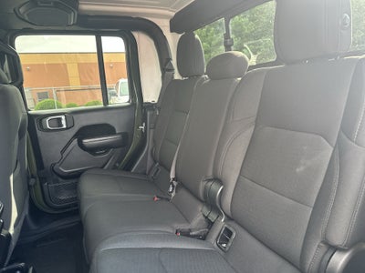 2022 Jeep Gladiator Willys