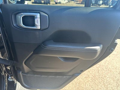 2022 Jeep Gladiator Overland