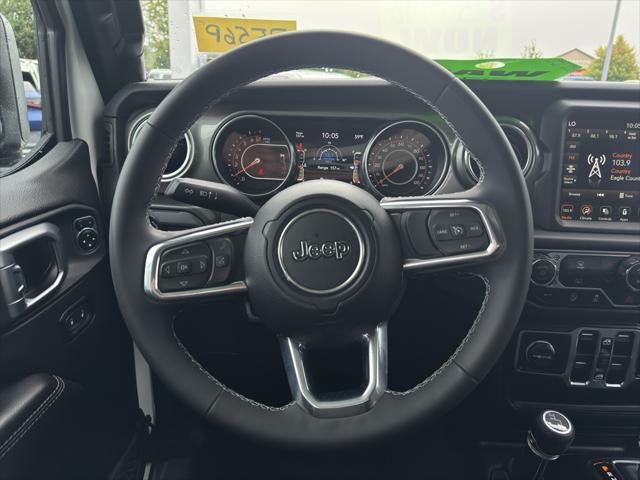 2023 Jeep Gladiator Overland