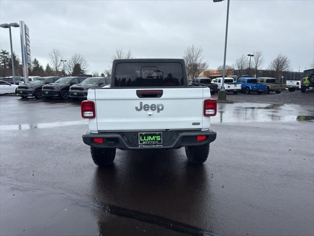 2023 Jeep Gladiator Overland