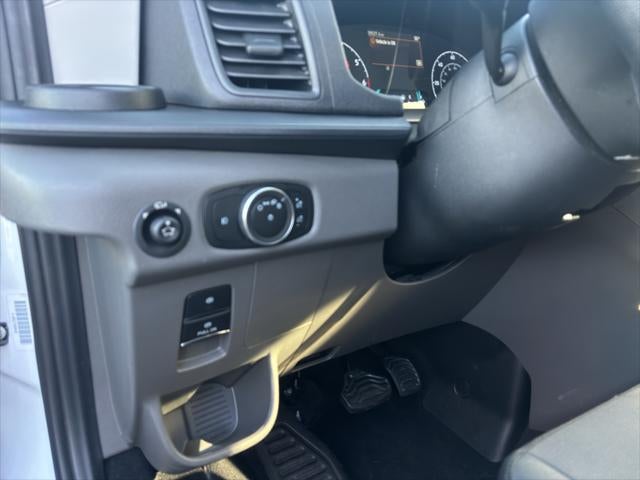 2024 Ford Transit Wagon XLT