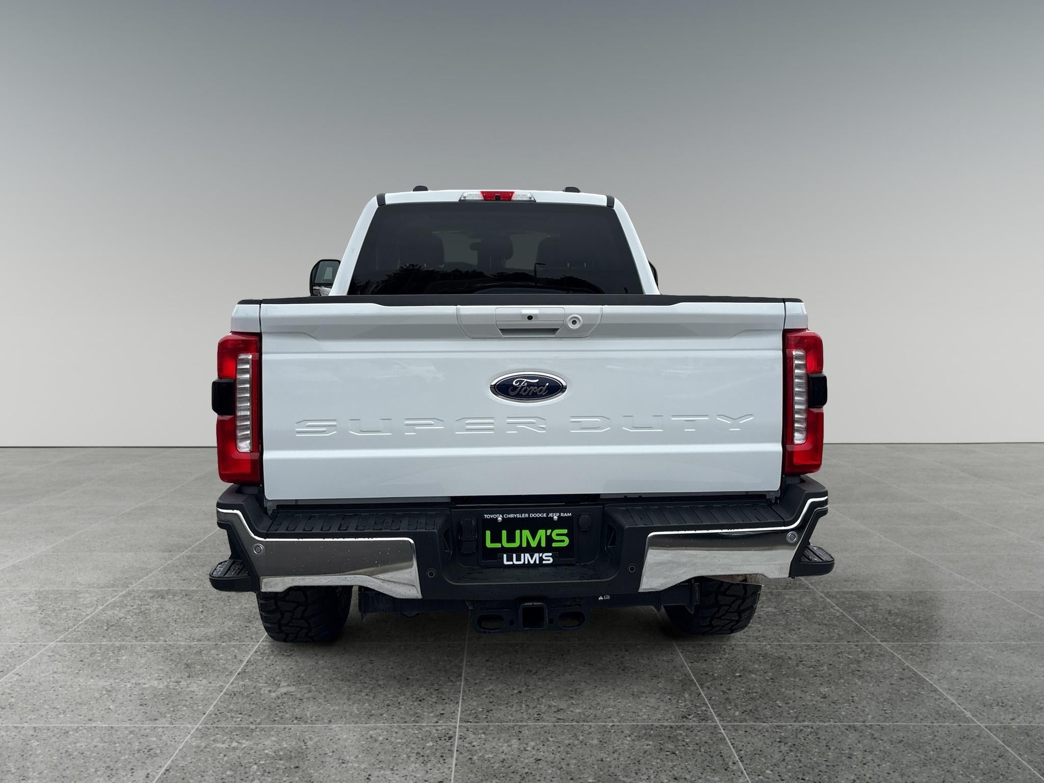 2025 Ford F-350 LARIAT
