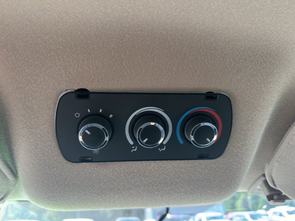 2023 Chevrolet Express LS