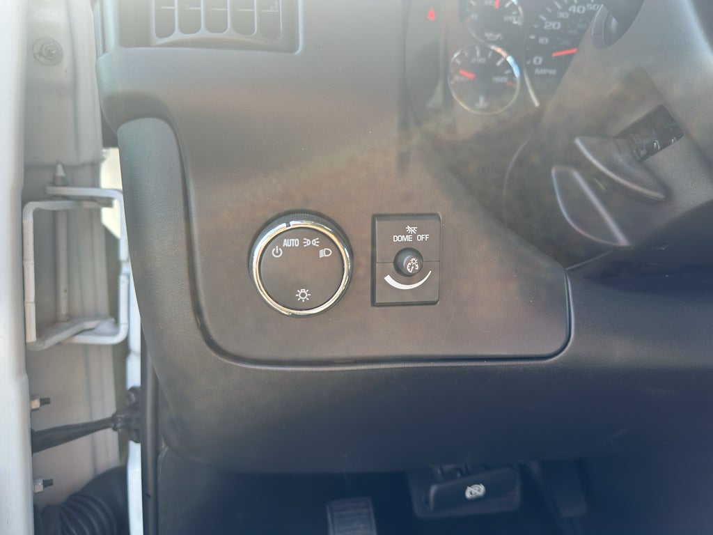 2023 Chevrolet Express LS