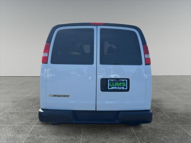 2023 Chevrolet Express LS