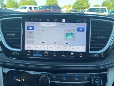 2023 Chrysler Pacifica Hybrid Limited