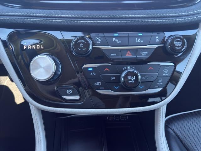 2023 Chrysler Pacifica Hybrid Limited