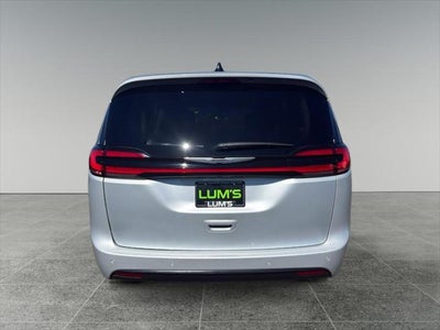 2023 Chrysler Pacifica Hybrid Limited