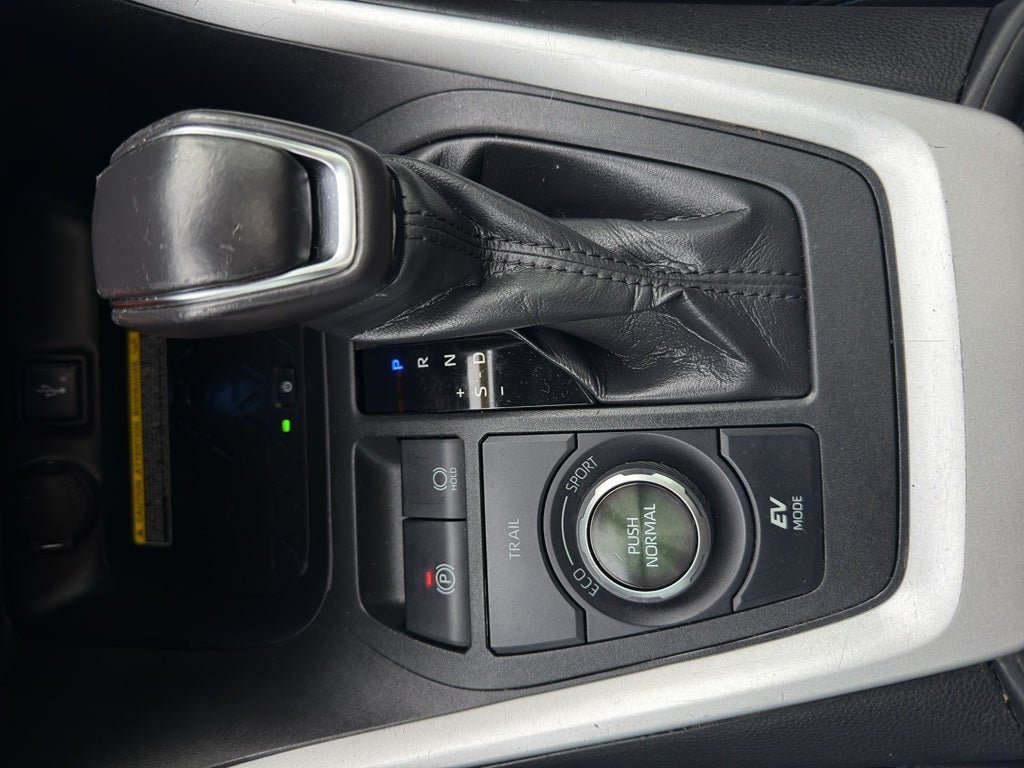 2020 Toyota RAV4 Hybrid XSE