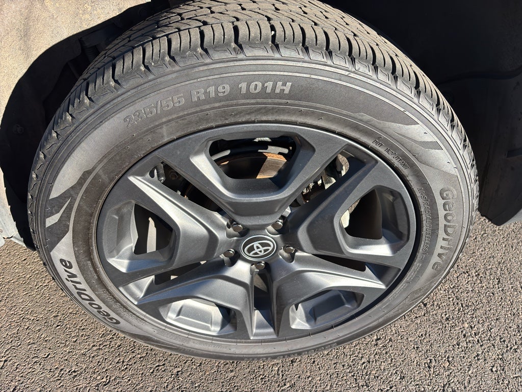 2023 Toyota RAV4 Adventure