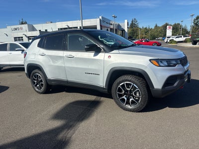 2025 Jeep Compass Trailhawk
