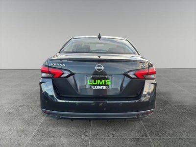 2023 Nissan Versa SV