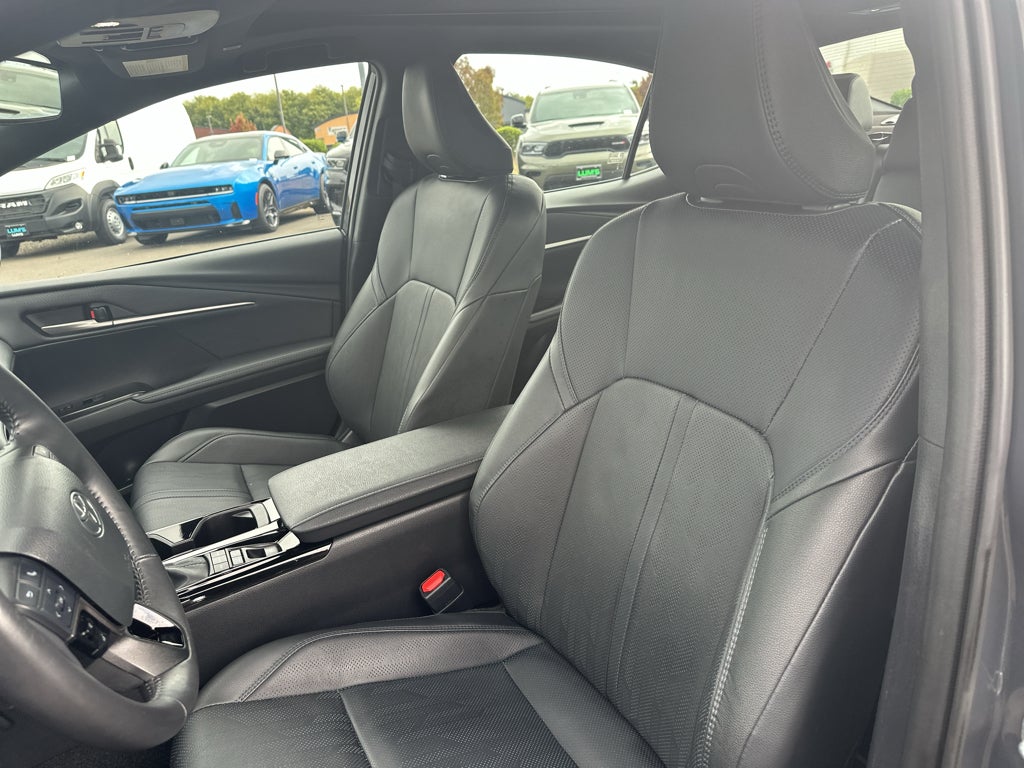 2025 Toyota Camry Hybrid XSE