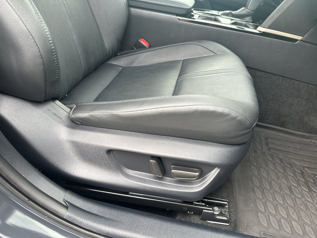 2025 Toyota Camry Hybrid XSE