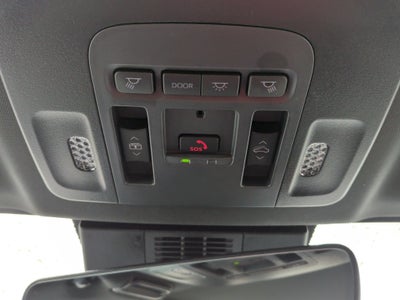 2025 Toyota Camry Hybrid XSE