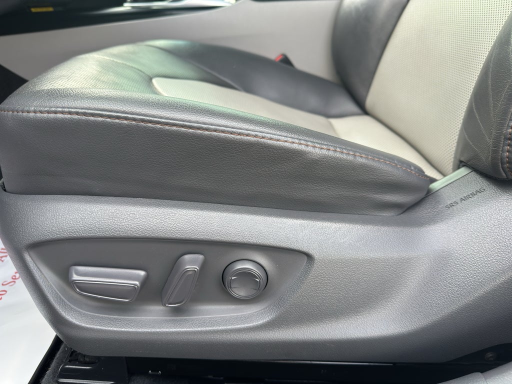 2020 Toyota Camry Hybrid Hybrid XLE