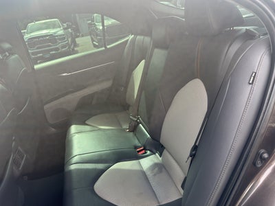 2020 Toyota Camry Hybrid Hybrid XLE