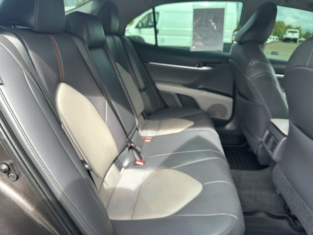 2020 Toyota Camry Hybrid Hybrid XLE