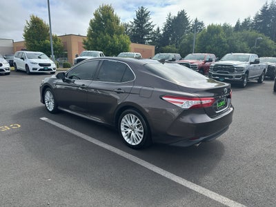 2020 Toyota Camry Hybrid Hybrid XLE
