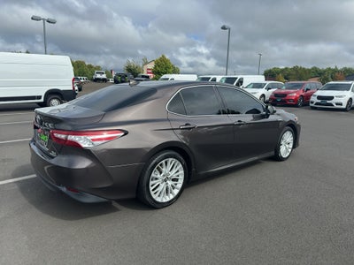 2020 Toyota Camry Hybrid Hybrid XLE