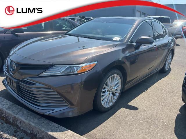 2020 Toyota Camry Hybrid Hybrid XLE