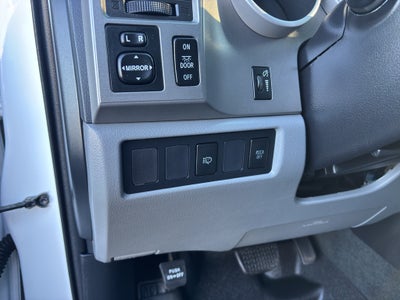 2014 Toyota Sequoia SR5