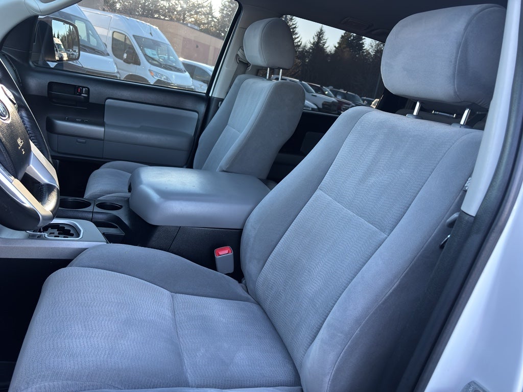 2014 Toyota Sequoia SR5