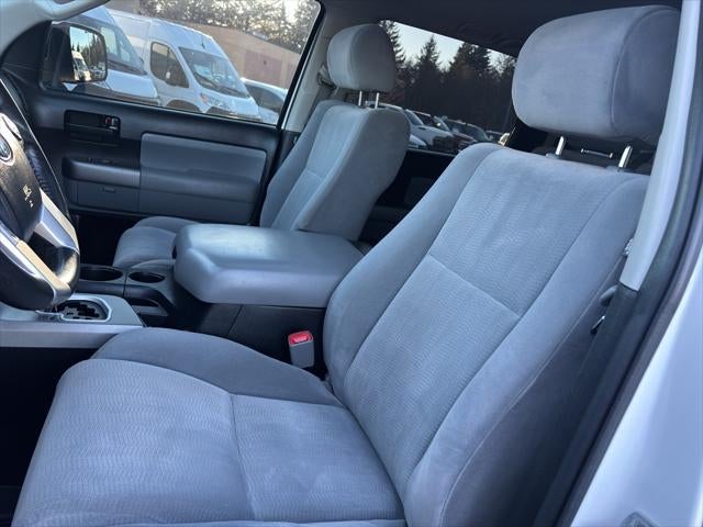 2014 Toyota Sequoia SR5