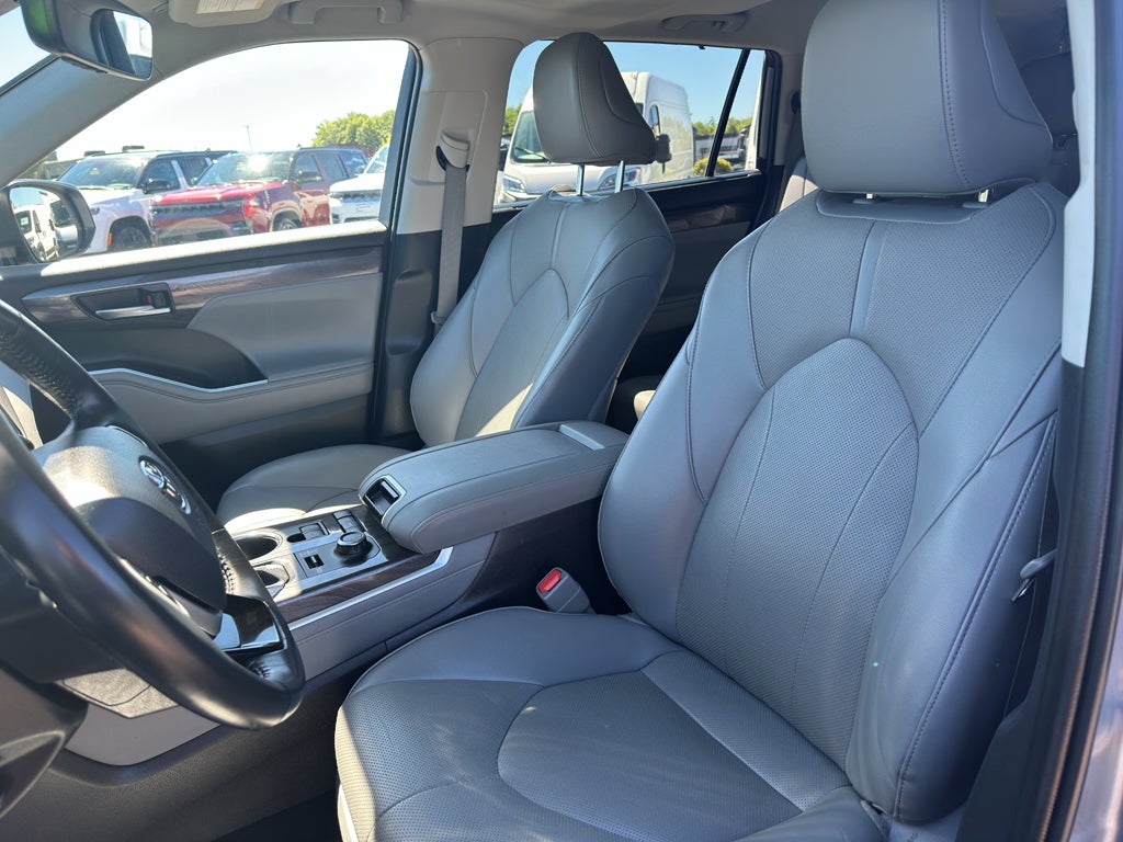 2022 Toyota Highlander Limited