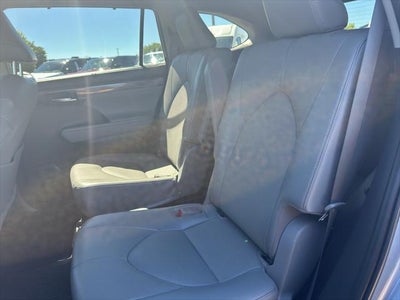 2022 Toyota Highlander Limited