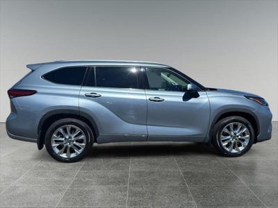 2022 Toyota Highlander Limited