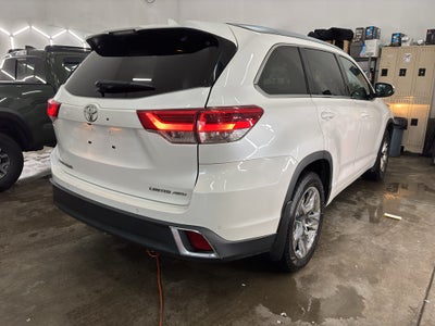 2018 Toyota Highlander Limited Platinum