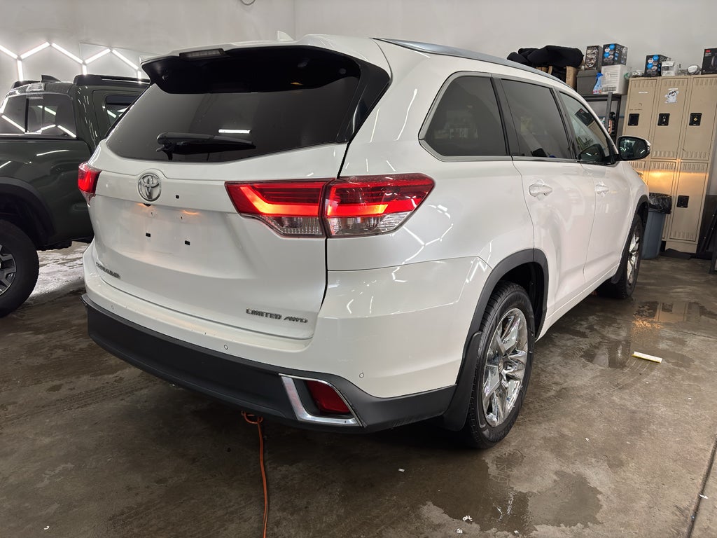 2018 Toyota Highlander Limited Platinum