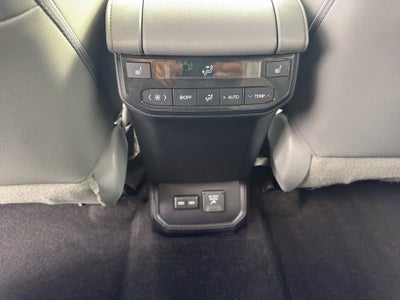 2023 Toyota Highlander Hybrid Hybrid Platinum