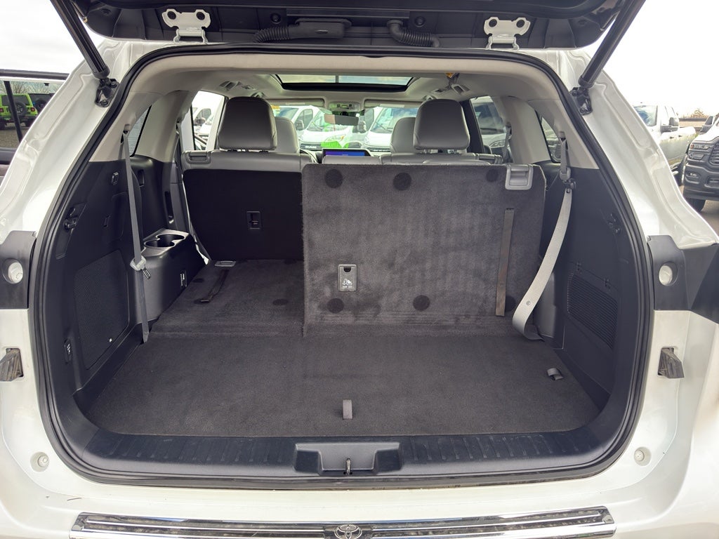 2023 Toyota Highlander Hybrid Hybrid Platinum