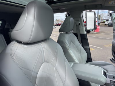 2023 Toyota Highlander Hybrid Hybrid Platinum
