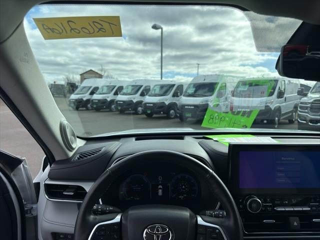 2023 Toyota Highlander Hybrid Hybrid Platinum