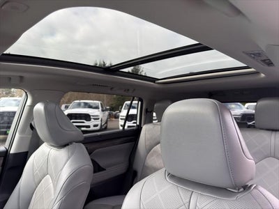 2023 Toyota Highlander Hybrid Hybrid Platinum