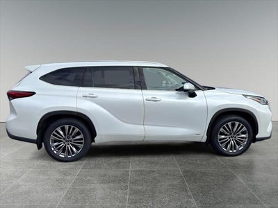 2023 Toyota Highlander Hybrid Hybrid Platinum