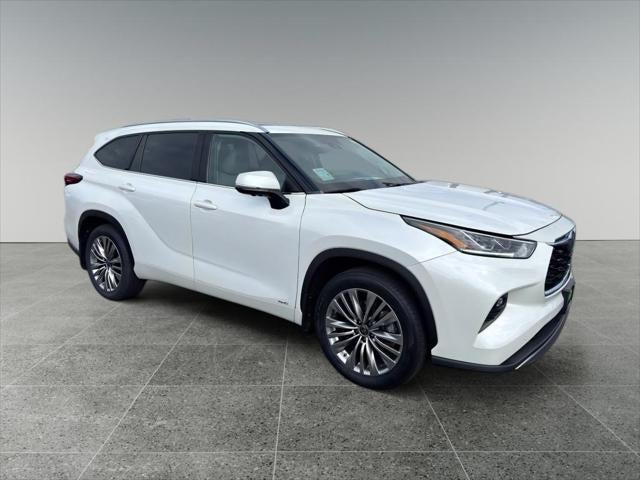 2023 Toyota Highlander Hybrid Hybrid Platinum