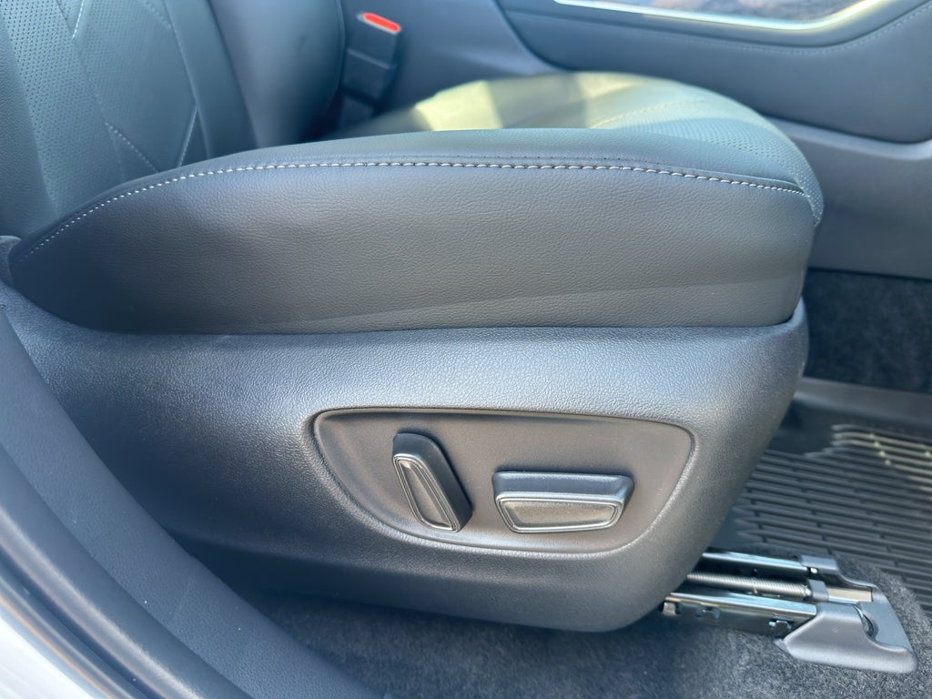 2026 Toyota Highlander Hybrid Hybrid Platinum