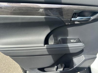 2026 Toyota Highlander Hybrid Hybrid Platinum