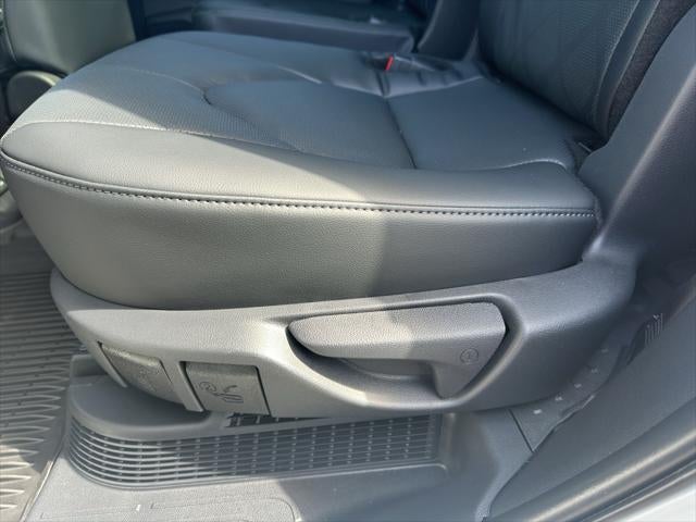 2026 Toyota Highlander Hybrid Hybrid Platinum