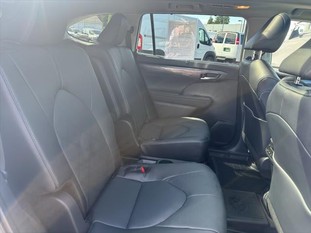 2026 Toyota Highlander Hybrid Hybrid Platinum