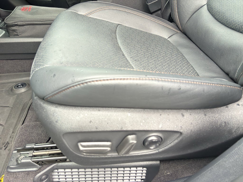 2025 Toyota Sienna Platinum