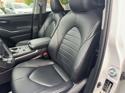 2022 Toyota Highlander Hybrid Hybrid XLE