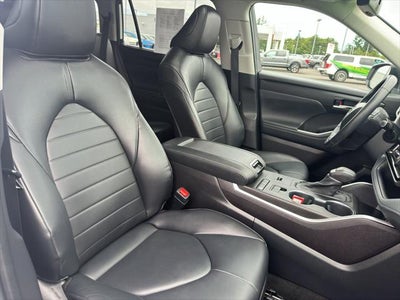 2022 Toyota Highlander Hybrid Hybrid XLE
