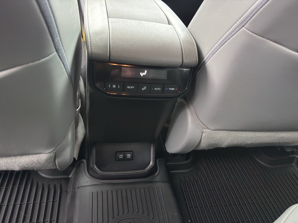2021 Toyota Highlander Hybrid Hybrid XLE