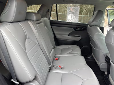 2021 Toyota Highlander Hybrid Hybrid XLE