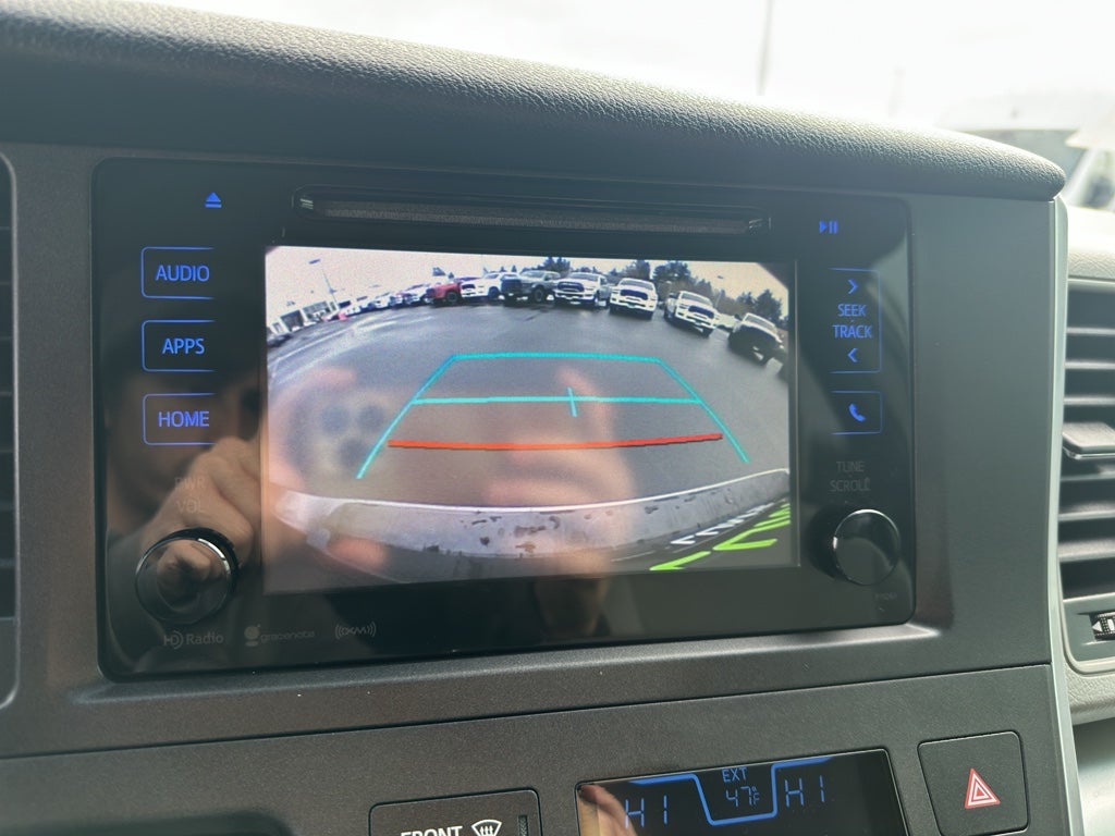 2017 Toyota Sienna LE